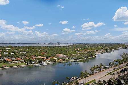 4775 Collins Ave #1906 Miami Beach, FL 33140