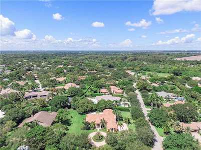 7730 Newport Ln Parkland, FL 33067