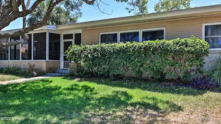 2326 Peninsula Drive Daytona Beach, FL 32118