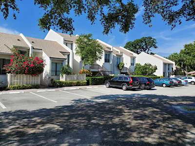 2804 Bridgewood Drive #2804 Boca Raton, FL 33434