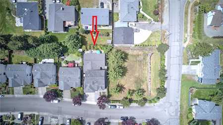 1915 Dayton Ave NE Renton, WA 98056