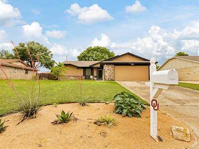 1333 Mercedes Street Benbrook, TX 76126