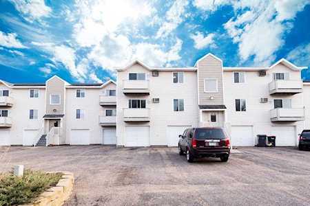 892 Wescott Square Eagan, MN 55123
