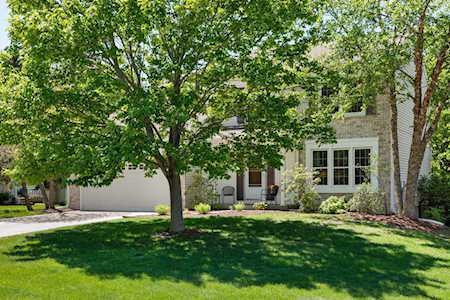 447 Marnie Street S Maplewood, MN 55119