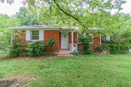 104 Cranwill Dr Hendersonville, TN 37075