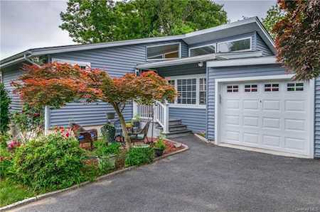 25 Mac Arthur Boulevard Cortlandt Manor, NY 10567