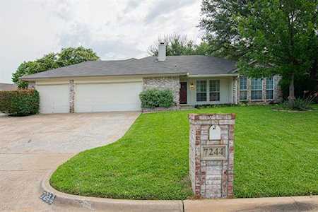 7244 Windcrest Lane North Richland Hills, TX 76182