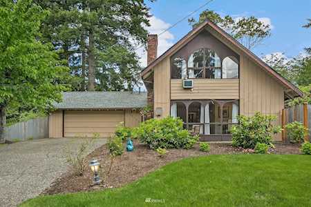 15732 NE 1st Place Bellevue, WA 98008