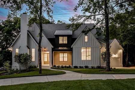 1722 Stokes Ln Nashville, TN 37215
