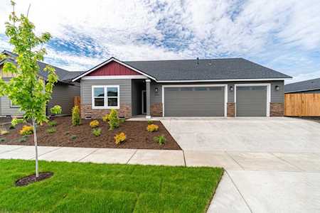 4946 SW Zenith Ave Redmond, OR 97756