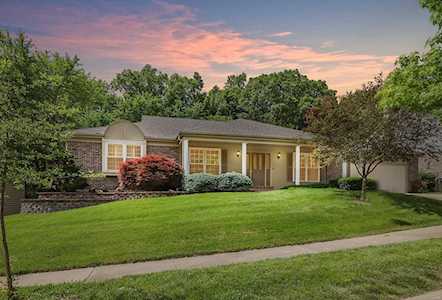 14925 Royalbrook Dr Chesterfield, MO 63017