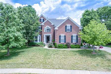 6444 Valleywood Ct Avon, IN 46123