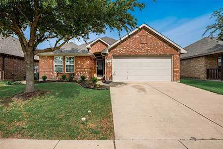 12137 Longstone Drive Burleson, TX 76028