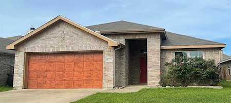 4202 Agate Drive Granbury, TX 76049