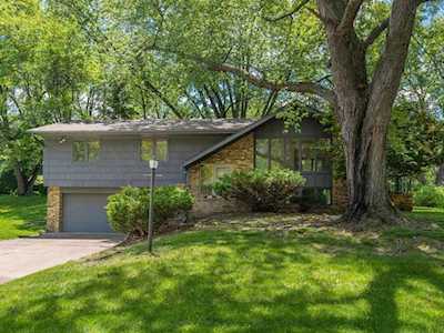 4202 Queens Way Minnetonka, MN 55345