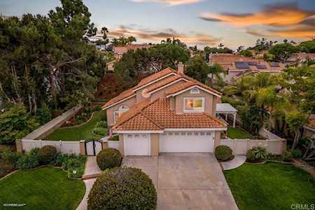 1827 Crystal Ridge Way Vista, CA 92081