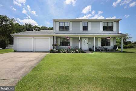 21 Woodthrush Ct Marlton, NJ 08053