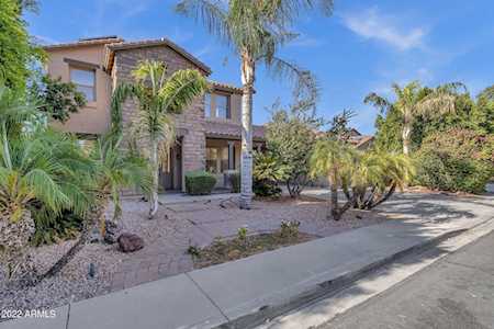 916 W Glenmere Drive Chandler, AZ 85225