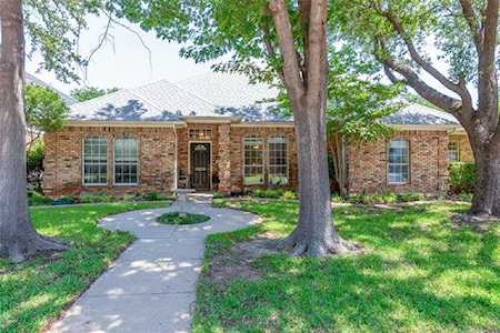 2819 Southshore Drive Grapevine, TX 76051