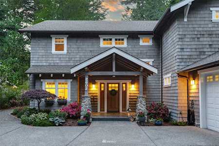 2603 E Beaver Lake Dr SE Sammamish, WA 98075