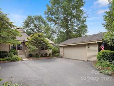 3703 Trinity Ct Asheville, NC 28805