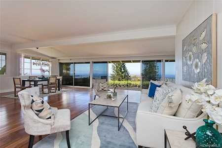 4825 Matsonia Drive Honolulu, HI 96816