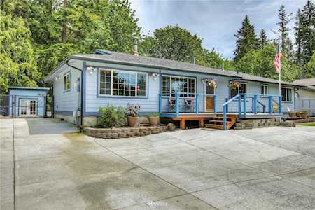 3611 W Tapps Dr E Lake Tapps, WA 98391