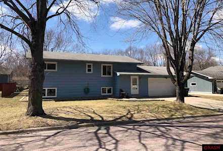 1468 Loren St St. Peter, MN 56082