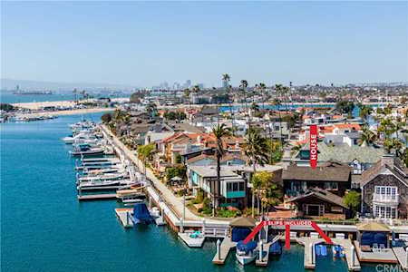 5 The Colonnade Long Beach, CA 90803