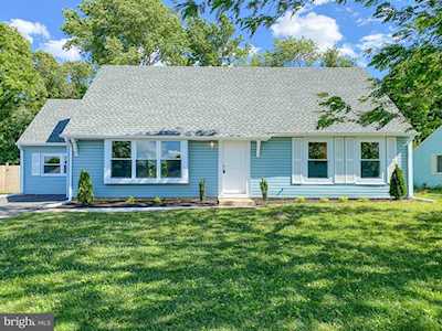 33 Aberdale Ln Sicklerville, NJ 08081