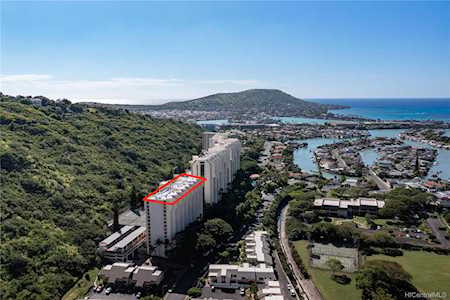 555 Hahaione Street #1F Honolulu, HI 96825