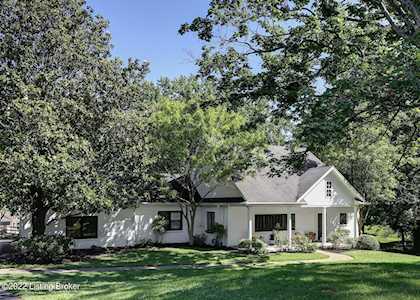 3708 Lime Kiln Ln Louisville, KY 40222