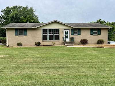 2447 Broadview Dr Nashville, TN 37217