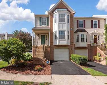 5522 Quail Ct Clifton, VA 20124