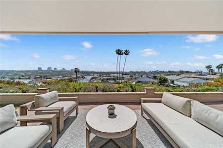 1050 Santiago Dr Newport Beach, CA 92660