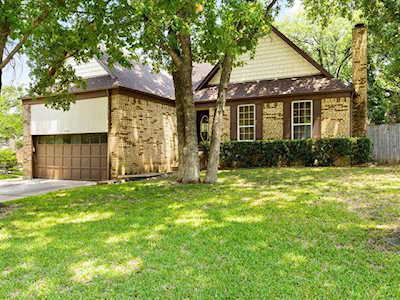 5109 Oak Springs Drive Arlington, TX 76016