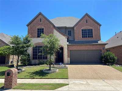 588 Deverson Drive Rockwall, TX 75087