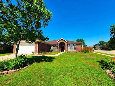 2901 Custer Drive Corinth, TX 76210