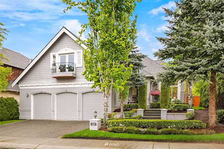 2210 204th Place NE Sammamish, WA 98074
