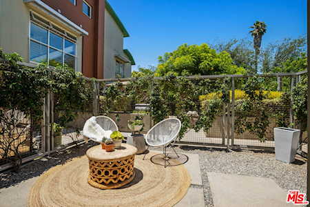 512 Brooks Ave Venice, CA 90291