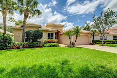 7014 Great Falls Circle Boynton Beach, FL 33437