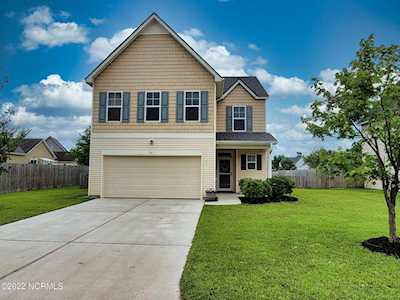 203 Long Pond Drive Sneads Ferry, NC 28460