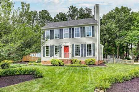 9732 Fireside Dr Glen Allen, VA 23060
