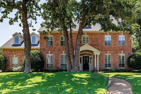 705 Shorecrest Drive Southlake, TX 76092