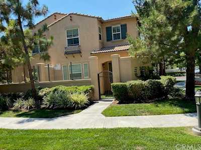 32 Trailing Vine Irvine, CA 92602