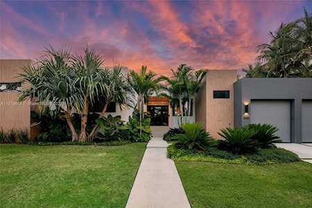 1000 NE 72nd Ter Miami, FL 33138