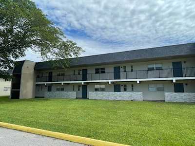 7901 S Colony Circle #103 Tamarac, FL 33321