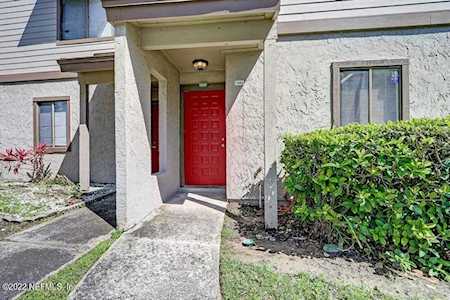 8300 Plaza Gate Ln Jacksonville, FL 32217