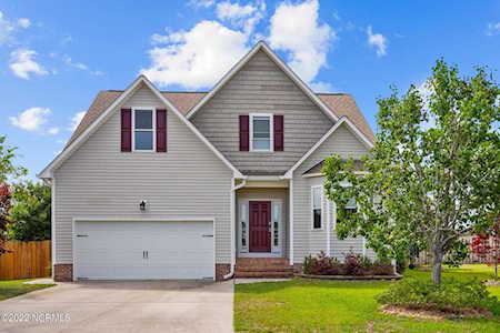 229 Avendale Drive Rocky Point, NC 28457