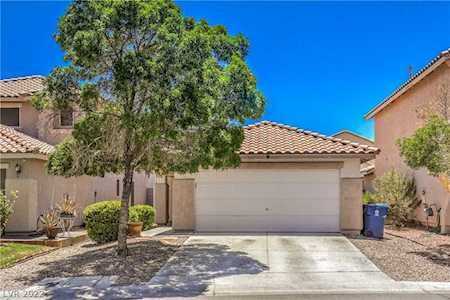 5523 Walcott Dr Las Vegas, NV 89118